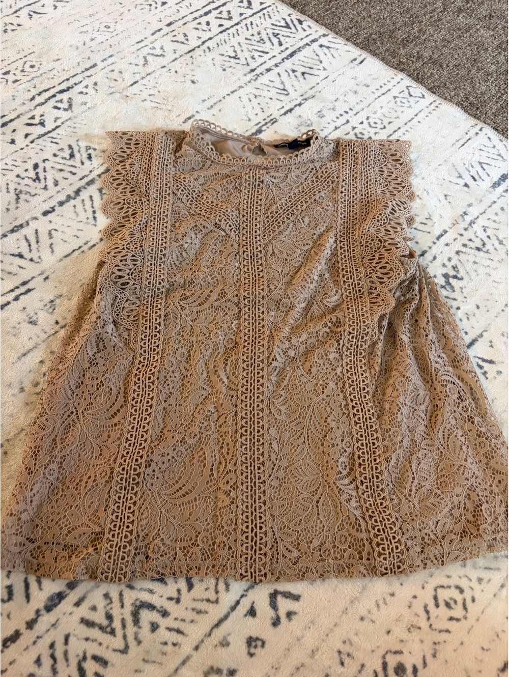 Cable & Gauge Lace Sleeveless Top in Beige, Size L